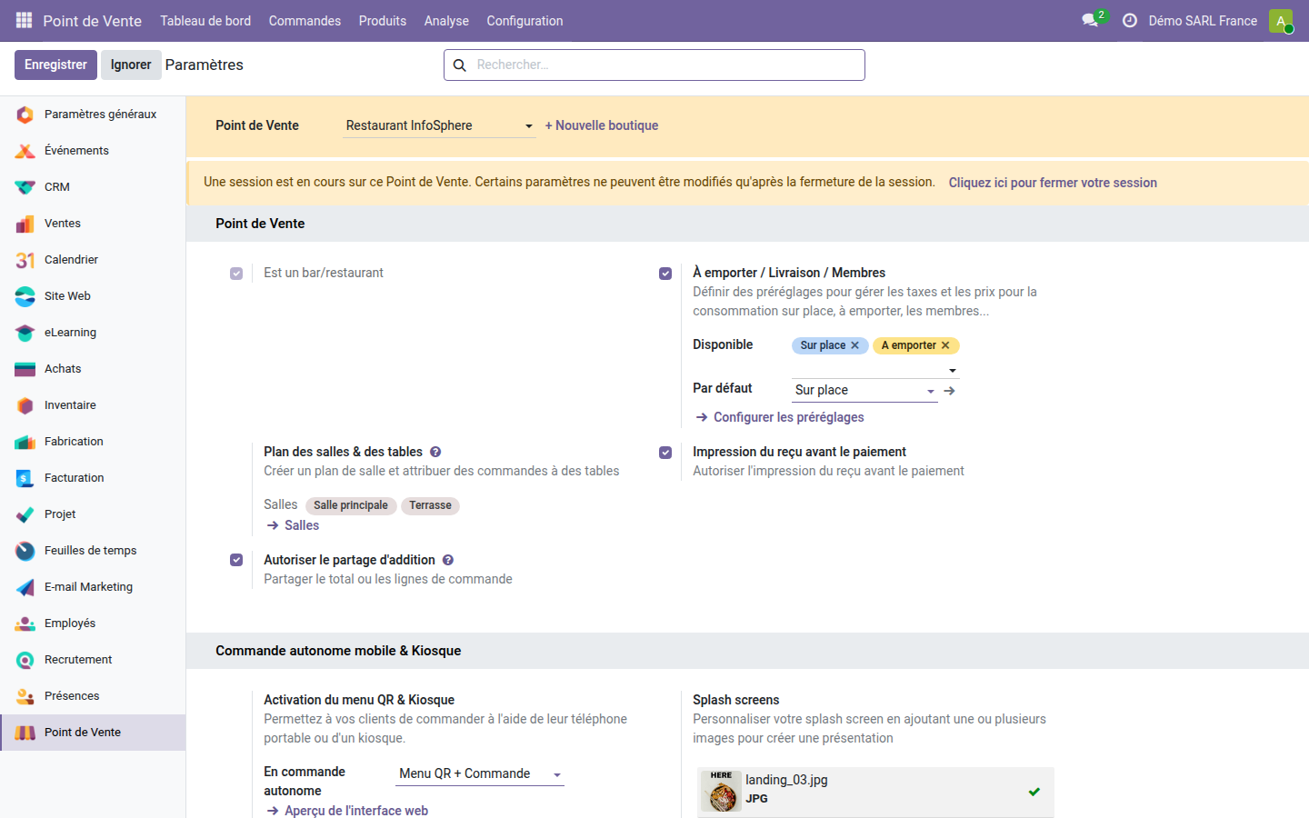 Paramètres avec la section Commande autonome mobile et Kiosque réglée sur Menu QR plus Commande et l'aperçu de l'interface web